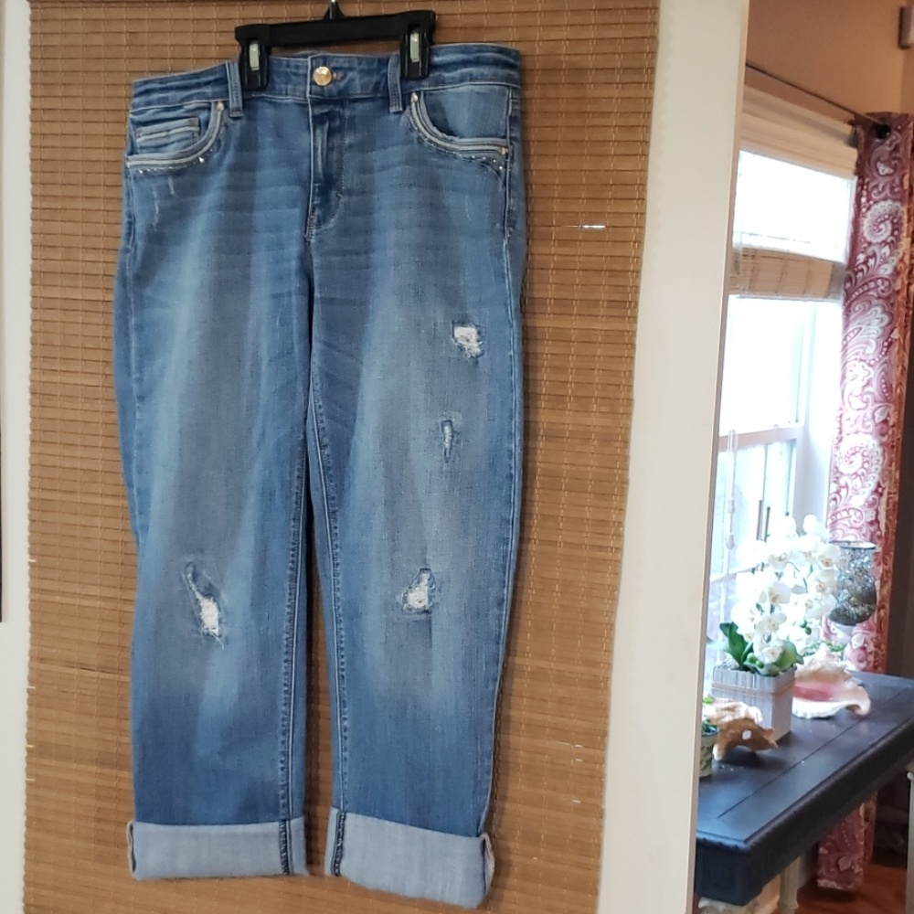 WHBM straight leg crop jean